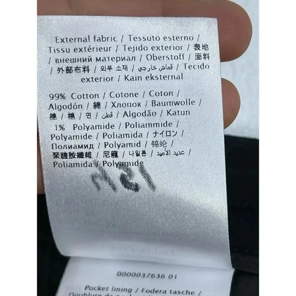 Valentino Garavani Womens V detail Bermuda Black Shorts size 38 New - Picture 10 of 12